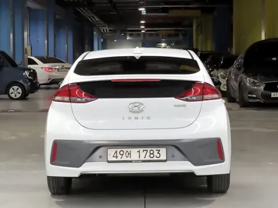Hyundai Ioniq 2020, 286096 км, за 5146.58 USD