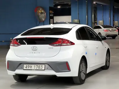 Hyundai Ioniq 2020, 286096 км, за 5146.58 USD