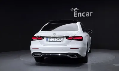 Mercedes-Benz E-Class 2023, 59423 км, за 27283.96 USD