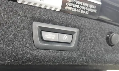 BMW 5-Series 2022, 55628 км, за 33051.32 USD - фото 27