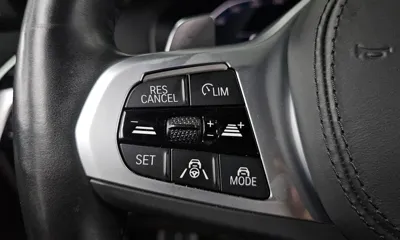 BMW 5-Series 2022, 55628 км, за 33051.32 USD - фото 30