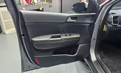 Kia Sportage 2020, 122308 км, за 10174.61 USD - фото 24