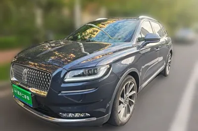 Lincoln Nautilus · 2021 год