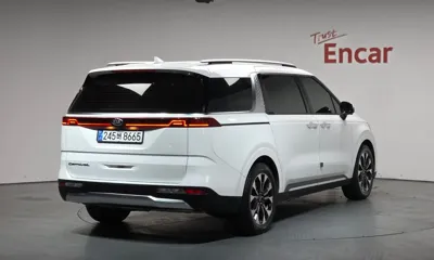 Kia Canival 2021, 98284 км, за 15097.81 USD