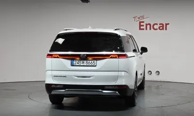 Kia Canival 2021, 98284 км, за 15097.81 USD