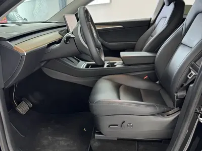 Tesla Model Y 2021, 47000 км, за 21956.8 USD - фото 7