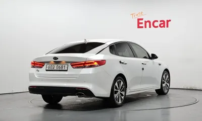 Kia K5 2016, 77399 км, за 7811.47 USD