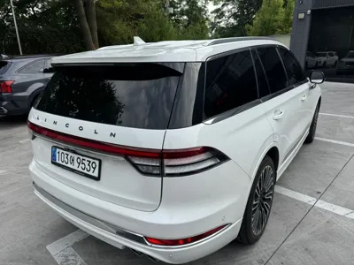 Lincoln Aviator 2023, 54542 км, за 32566.79 USD