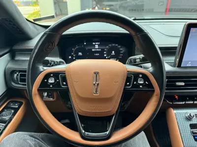 Lincoln Aviator 2023, 54542 км, за 32566.79 USD - фото 9