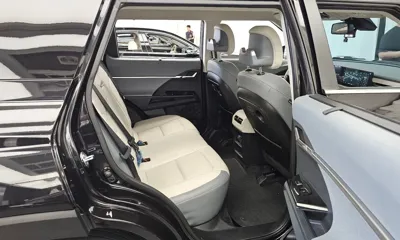 KG_Mobility_Ssangyong Torres 2024, 33297 км, за 22465.32 USD - фото 12
