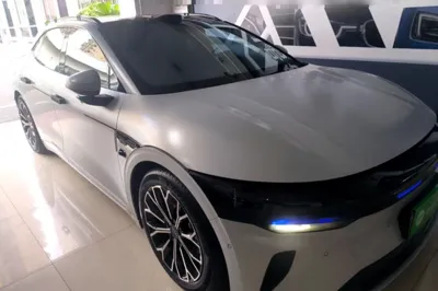 Zeekr 007GT · 2025 год