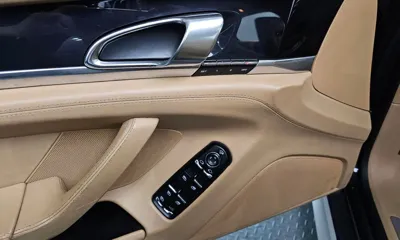 Porsche Panamera 2010, 205365 км, за 10571.52 USD - фото 17