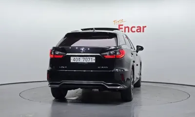 Lexus RX 2019, 58263 км, за 30228.16 USD - фото 4
