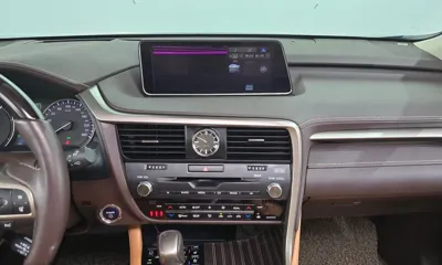 Lexus RX 2019, 58263 км, за 30228.16 USD - фото 13