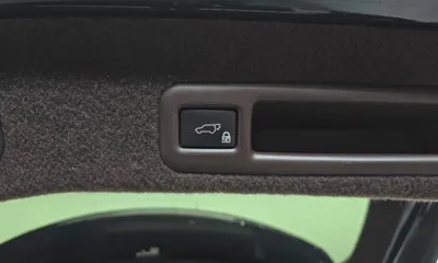 Lexus RX 2019, 58263 км, за 30228.16 USD - фото 17