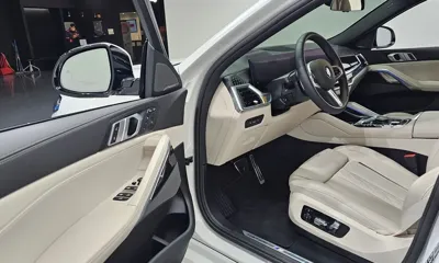BMW X6 2025, 5262 км, за 83250.73 USD - фото 11