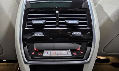 BMW X6 2025, 5262 км, за 83250.73 USD - фото 17