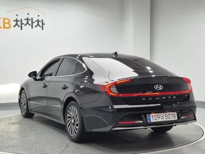 Hyundai Sonata 2023, 25383 км, за 11661.24 USD