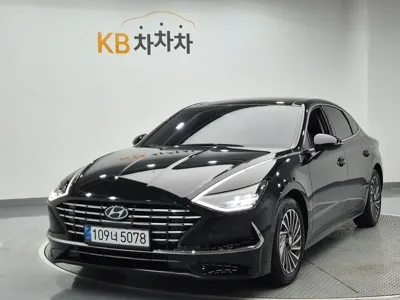 Hyundai Sonata 2023, 25383 км, за 11661.24 USD