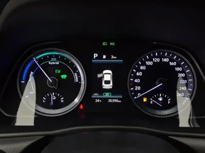 Hyundai Sonata 2023, 25383 км, за 11661.24 USD - фото 8