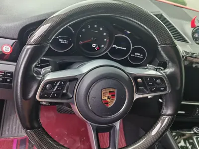 Porsche Cayenne 2020, 123000 км, за 52809.45 USD