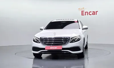 Mercedes-Benz E-Class 2019, 118563 км, за 14945.06 USD