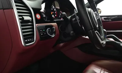 Porsche Cayenne 2020, 58579 км, за 53289.93 USD - фото 28