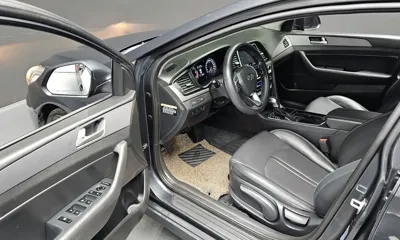 Hyundai Sonata 2018, 125900 км, за 5483.98 USD - фото 12