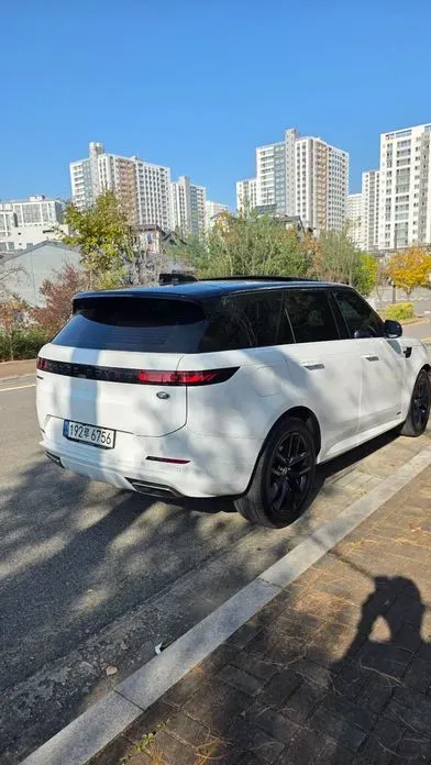Land Rover Range Rover Sport 2023, 67700 км, за 34146.01 USD - фото 8