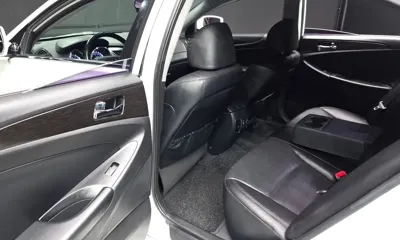 Hyundai Sonata 2013, 137152 км, за 3705.39 USD - фото 11