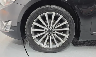Kia K7 2014, 149367 км, за 2781.45 USD