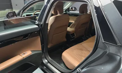 Hyundai Grandeur 2025, 9883 км, за 29210.98 USD - фото 12