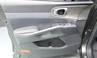 Kia Sorento 2024, 28010 км, за 20686.98 USD - фото 24