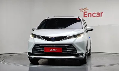 Toyota Sienna 2024, 70856 км, за 31225.63 USD
