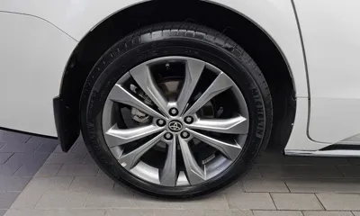 Toyota Sienna 2024, 70856 км, за 31225.63 USD