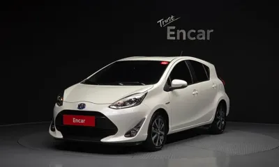 Toyota Prius · 2019 год