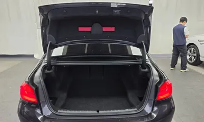 BMW 5-Series 2019, 38297 км, за 20477.14 USD - фото 20