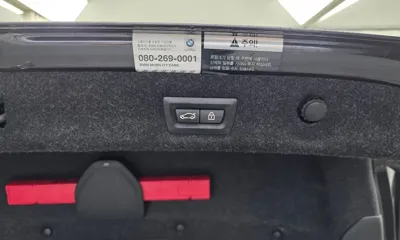 BMW 5-Series 2019, 38297 км, за 20477.14 USD - фото 31