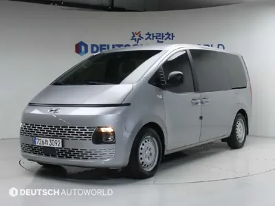 Hyundai Staria · 2022 год