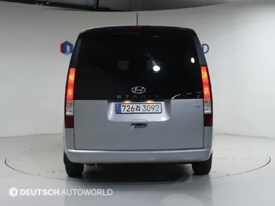 Hyundai Staria 2022, 82323 км, за 15406.61 USD - фото 4
