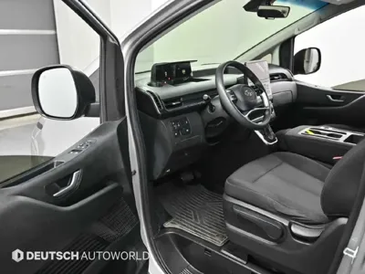Hyundai Staria 2022, 82323 км, за 15406.61 USD - фото 11