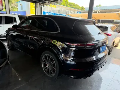 Porsche Cayenne 2019, 130000 км, за 49963.71 USD