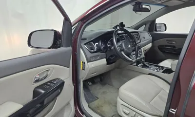 Kia Canival 2018, 123279 км, за 8259 USD - фото 10