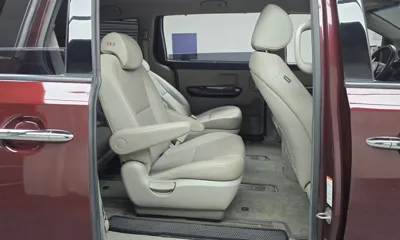 Kia Canival 2018, 123279 км, за 8259 USD - фото 12