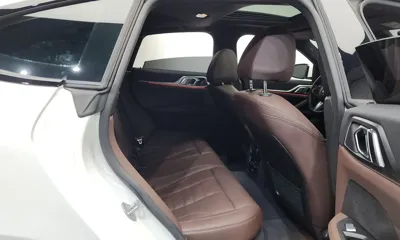 BMW 4-Series 2023, 4281 км, за 30076.7 USD - фото 12