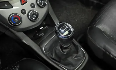 ChevroletGMDaewoo Aveo 2017, 87474 км, за 4538.28 USD - фото 9