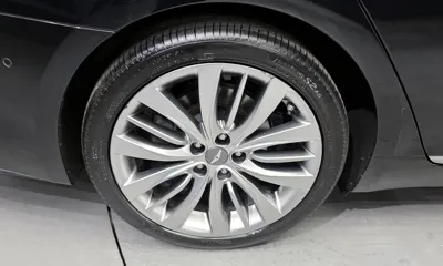 Hyundai Genesis 2016, 132085 км, за 8211.91 USD