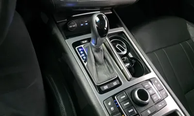 Hyundai Genesis 2016, 132085 км, за 8211.91 USD - фото 9