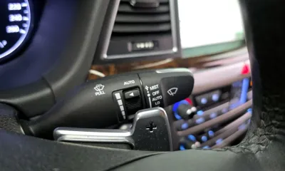Hyundai Genesis 2016, 132085 км, за 8211.91 USD - фото 14