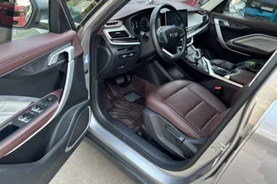 Geely Auto Jiajie 2022, 66800 км, за 9412 USD - фото 18